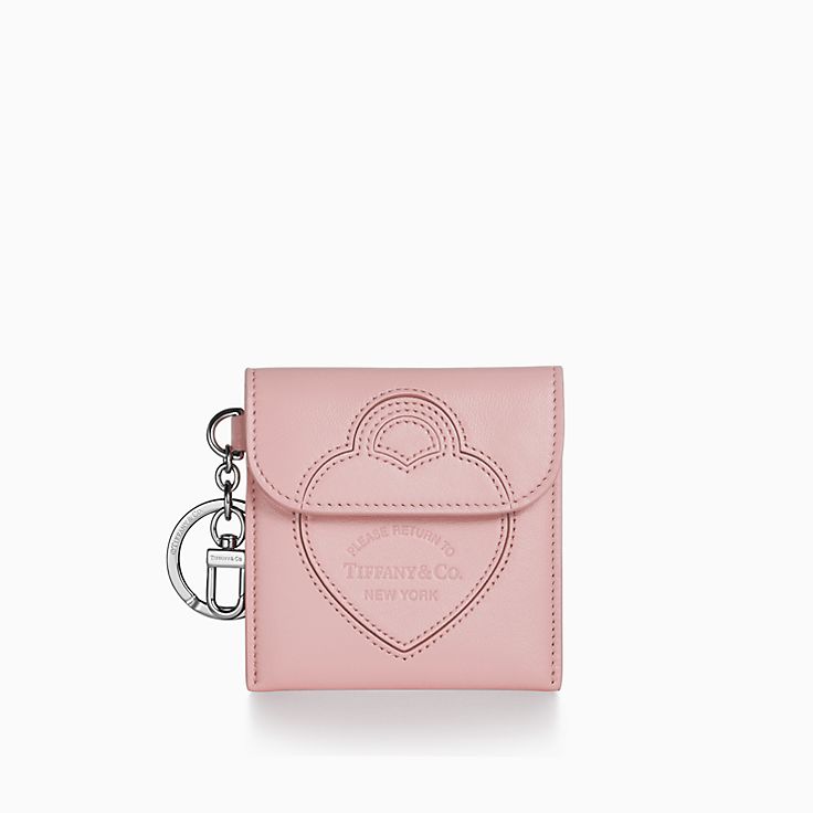 小件皮具：卡夹和钱包| Tiffany & Co.