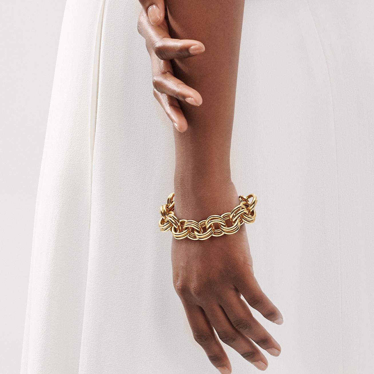 schlumberger 系列 18k 黄金 bull swivel 手链 | tiffany & co.