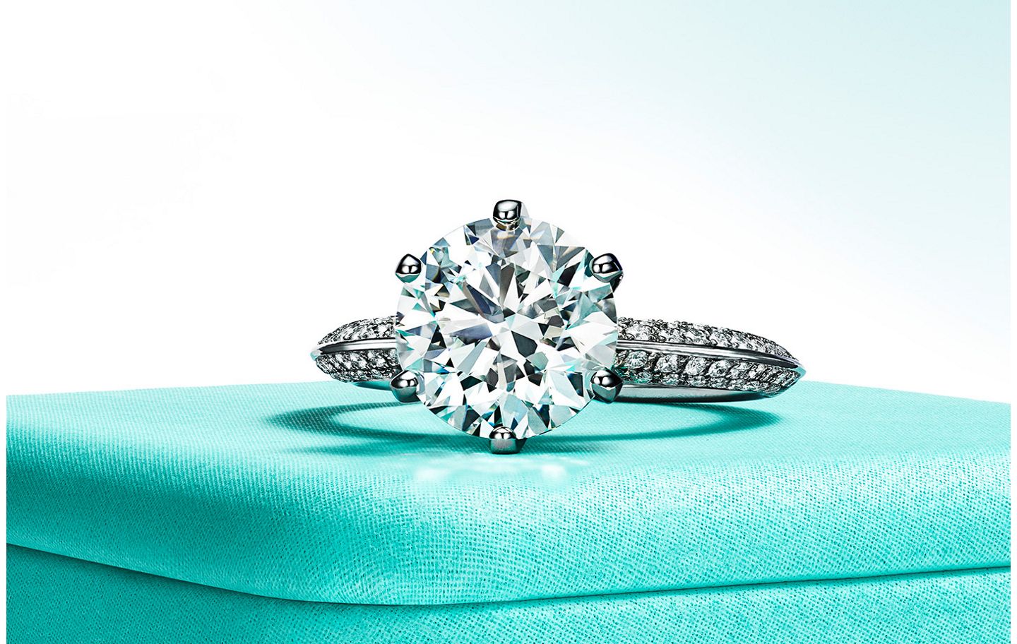 订婚钻戒的款式与镶嵌工艺 | tiffany & co.